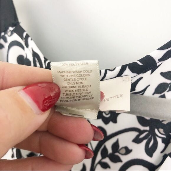 LOFT | Black & White Floral Sleeveless Tank Top SP - Picture 6 of 6